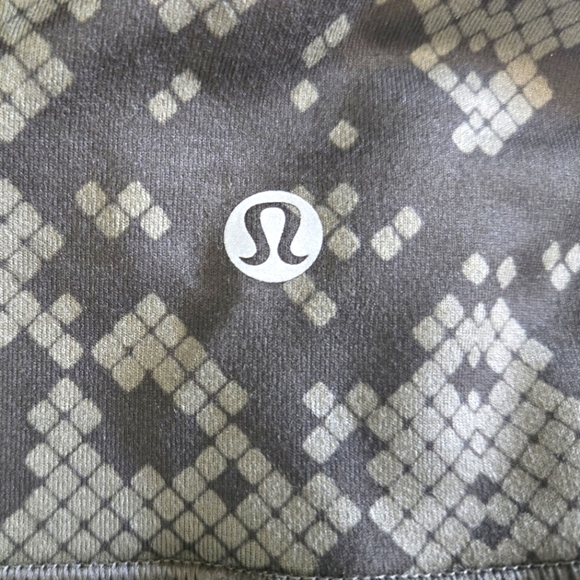 Lululemon Wunder Under Cropped Leggings Ziggy Snake Green Gator Size 4 - Picture 4 of 6